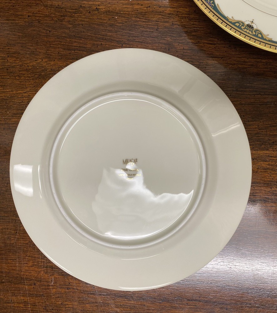 5 Piece Setting Mikasa Fine China LAP30 Gold Royale Discontinued Replacement