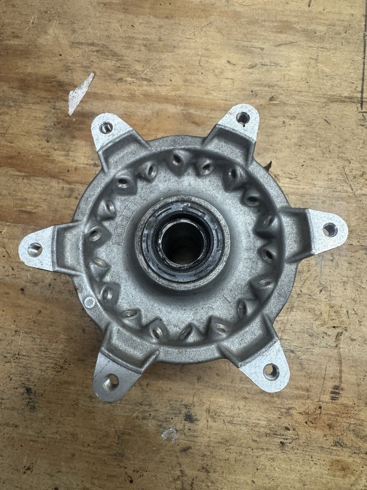 2002-2022 Yz250 Front Hub