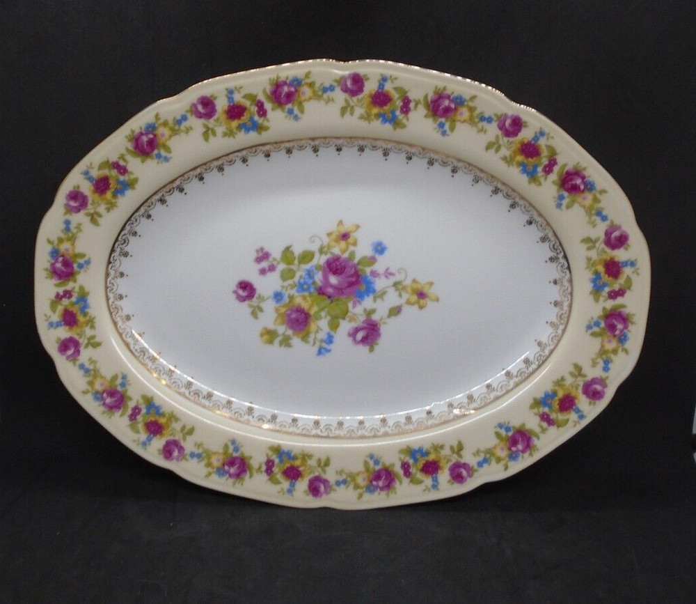 Hostess by Gold Castle Oval Platter