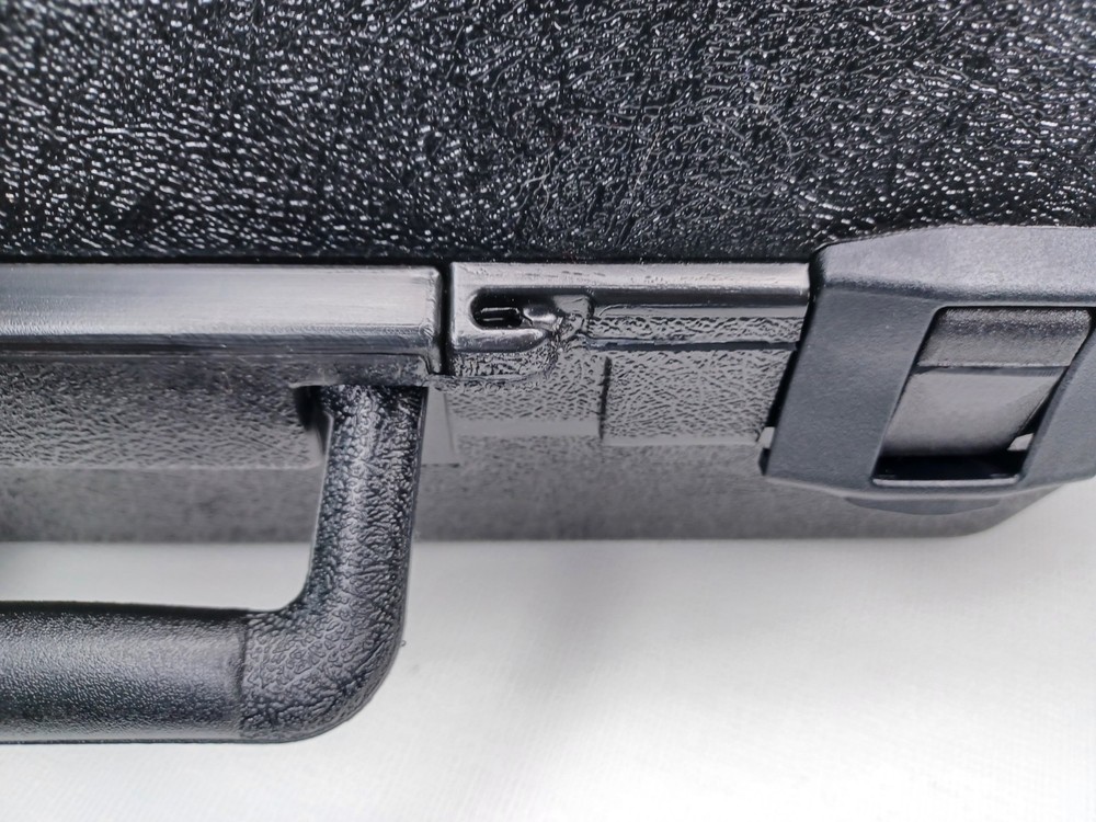 Platt 707 Black Plastic Hard Shell Case Pull Apart Foam Inside