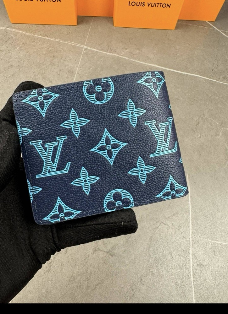 Louis Vuitton Monogram Black LeatherBifold Wallet