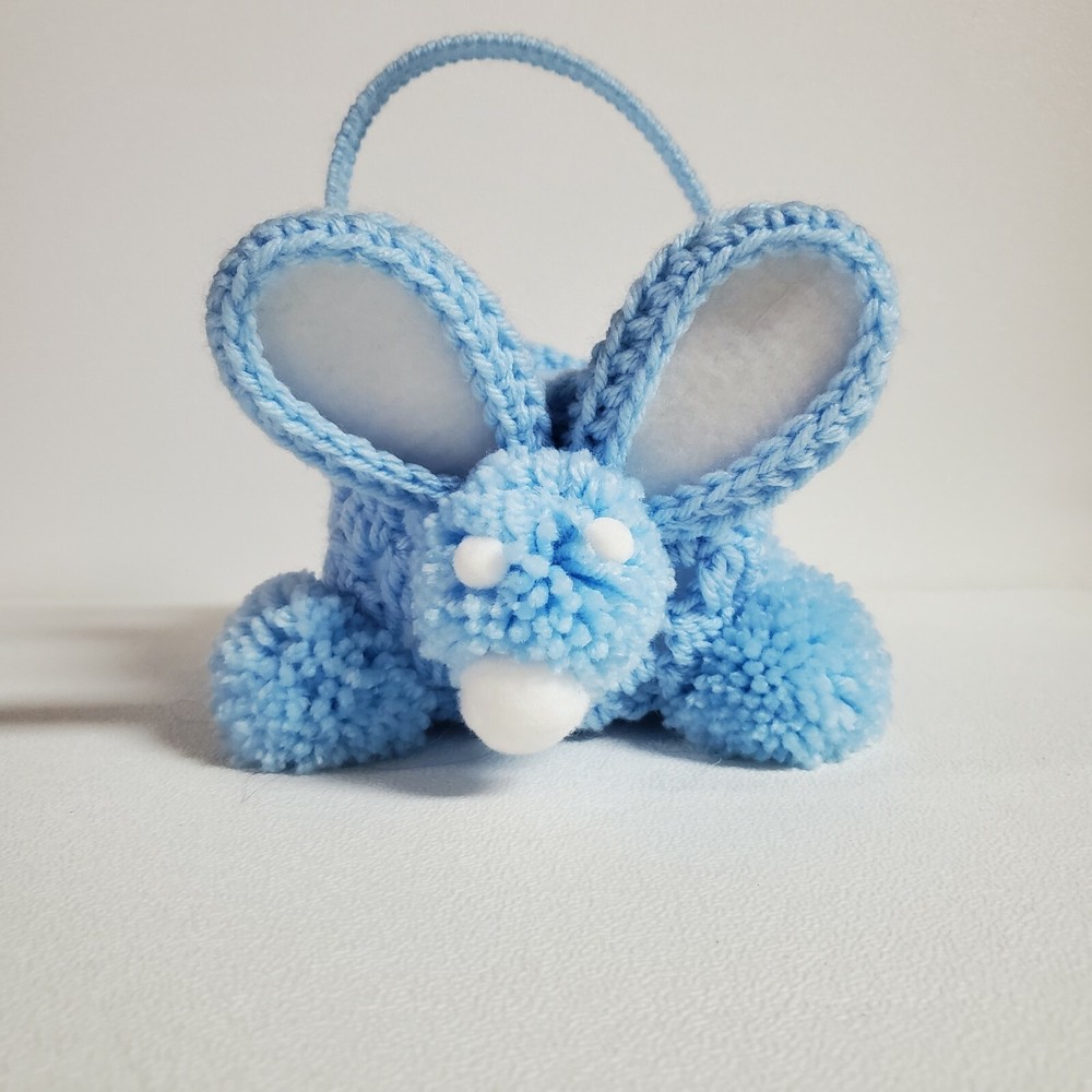 VTG Easter Basket Spring Bunny Rabbit Handmade Holiday Decor Plastic Canvas NOS