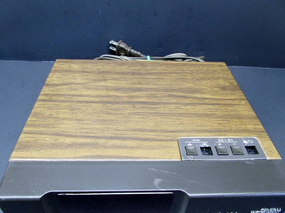 General Instruments, Jerrold 400, Model DRX-3 CATV Cable Converter Box