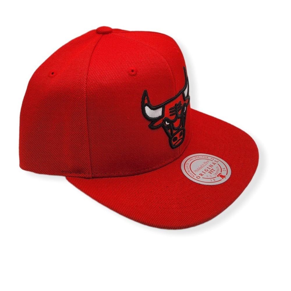 Mitchell & Ness Chicago Bulls Core Basic Red Adjustable Snapback Hat Cap