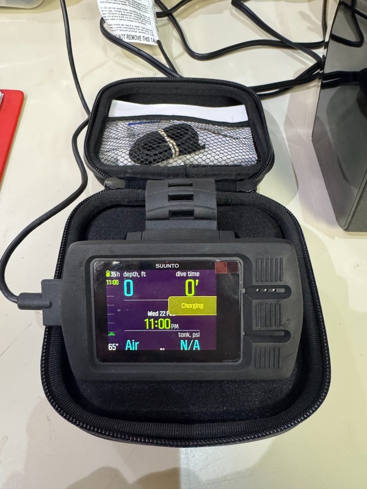 Suunto EON Core Steel Dive Computer NEW OPEN BOX