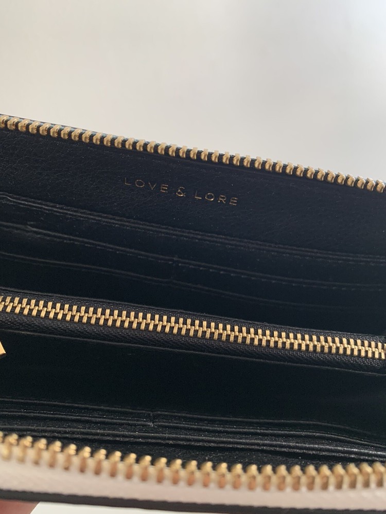 Love And lore Women’s Long Wallet Black