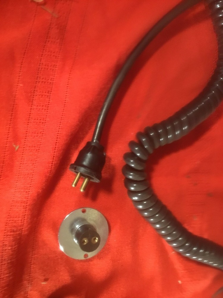 Handhield Portable Boat Spotlight With Connectors Marked AAA