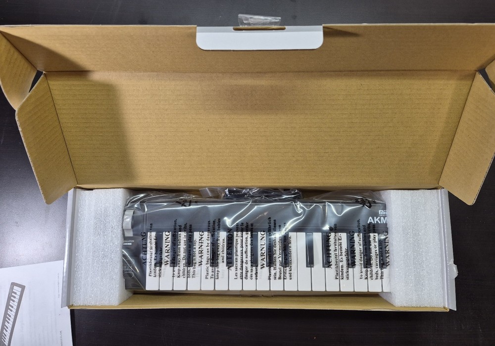 midiplus AKM320 USB Midi Keyboard Controller 32 Mini Size Key