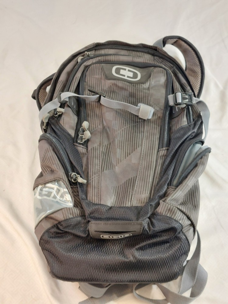 OGIO Dakar 100  3L Hydration Backpack Black