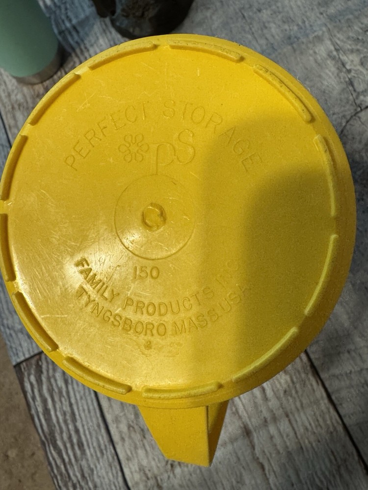 Vintage "Perfect Storage" Yellow Pitcher Push Seal #150 Tupperware