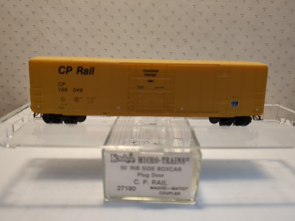 Micro-Trains #27180 C.P. Rail Boxcar N scale