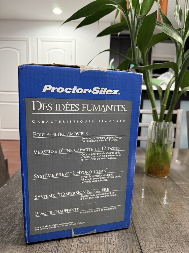 Proctor-Silex Automatic Drip Coffee Maker 2-12 Cup Model A607A White