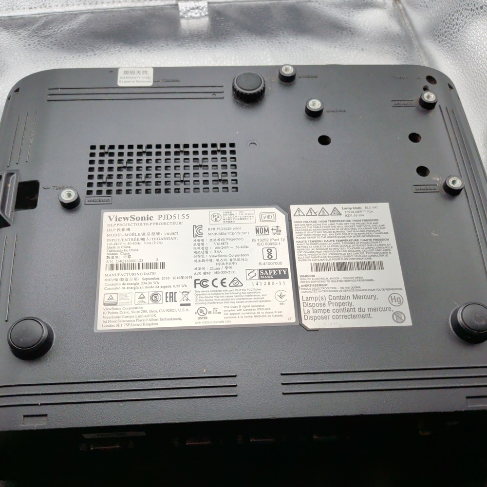 ViewSonic PJD5155 Projector Good Lamp includes Power Cord