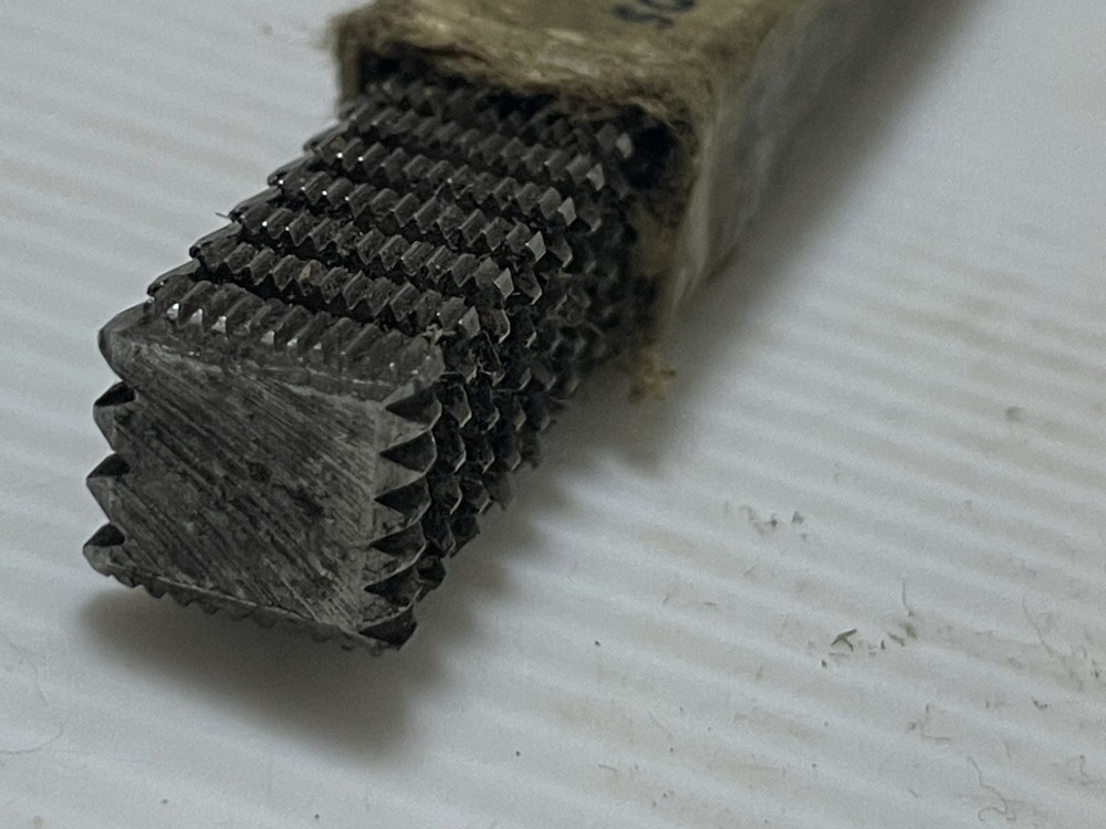 Vintage thread restoring file restore damaged threads File Teeth On Any Blade