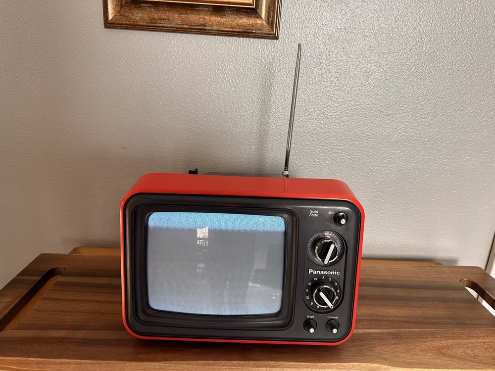 1977 Panasonic 9” TV TR-749 Solid State Television Vintage Retro Working Nice!!
