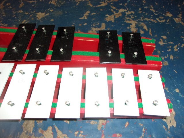 One Double 17 Note Used Xylophone