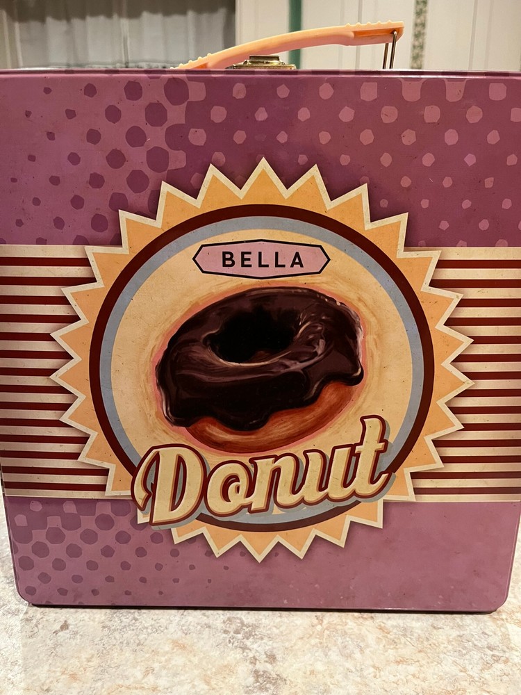 Bella Mini Donut Maker ONLY USED ONCE