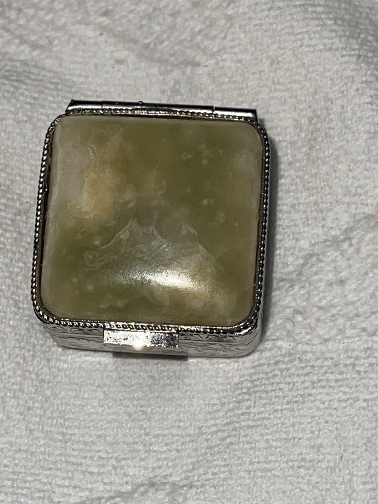 Vintage Solid Silver Gilt Square Hinged Pill Box Italian Natural Jade Lid