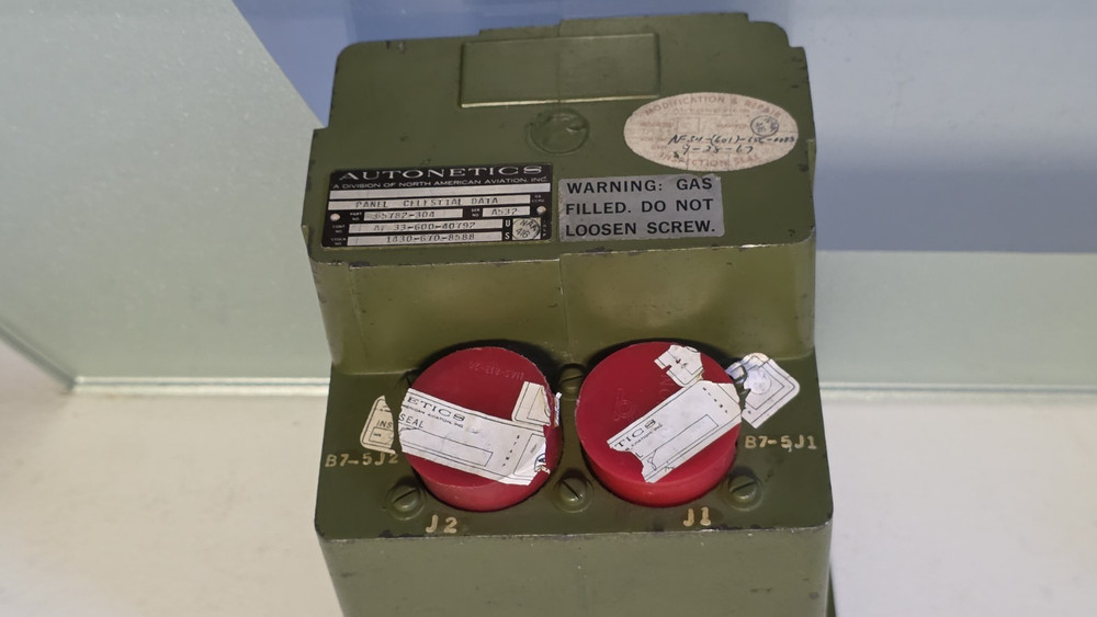 PANEL CELESTIAL DATA AUTONETICS - P/N: 65782-304 -