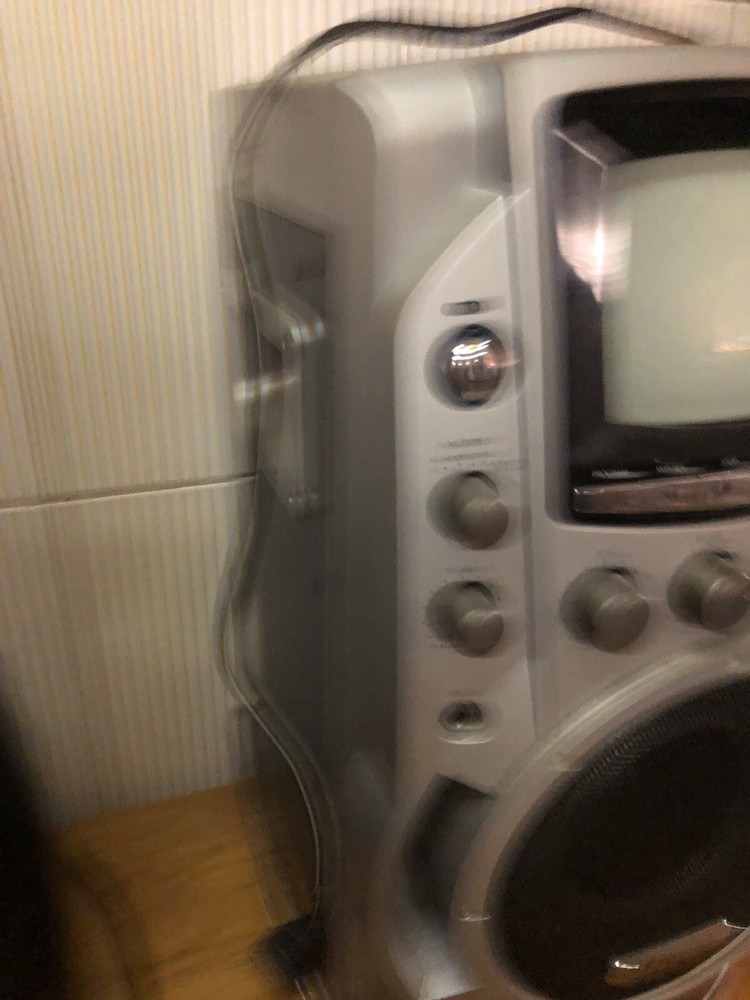 karaoke machine with screen used