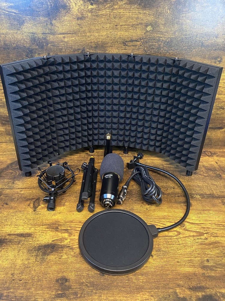 PODCAST GEAR - Studio Microphone Isolation Shield, Neewer NW 800 Microphone, Etc
