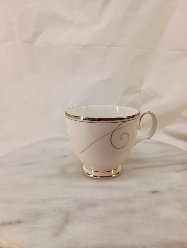 Noritake Platinum Wave 4 PC Place Setting Cup Saucer Dinner And Bread Plate EUC