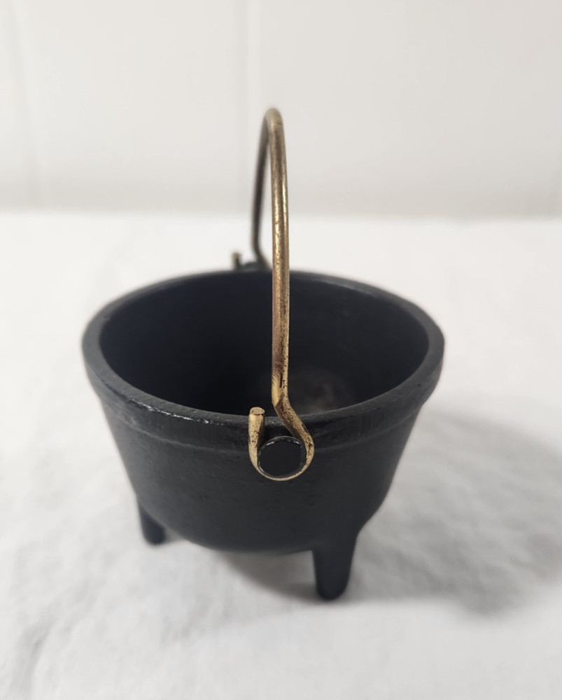 Vintage Miniature Cast Iron 3-Legged Pot With Handle