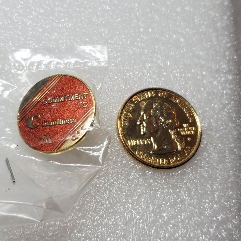 McDonald's Commitment to Cleanliness QSC Employee Pin Gold Tone