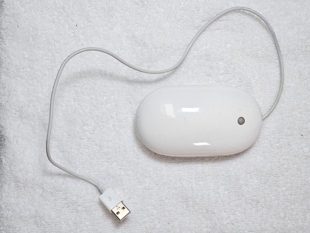 Apple Mighty Mouse * Model A1152 * Mac Pro White Optical USB Wired Works