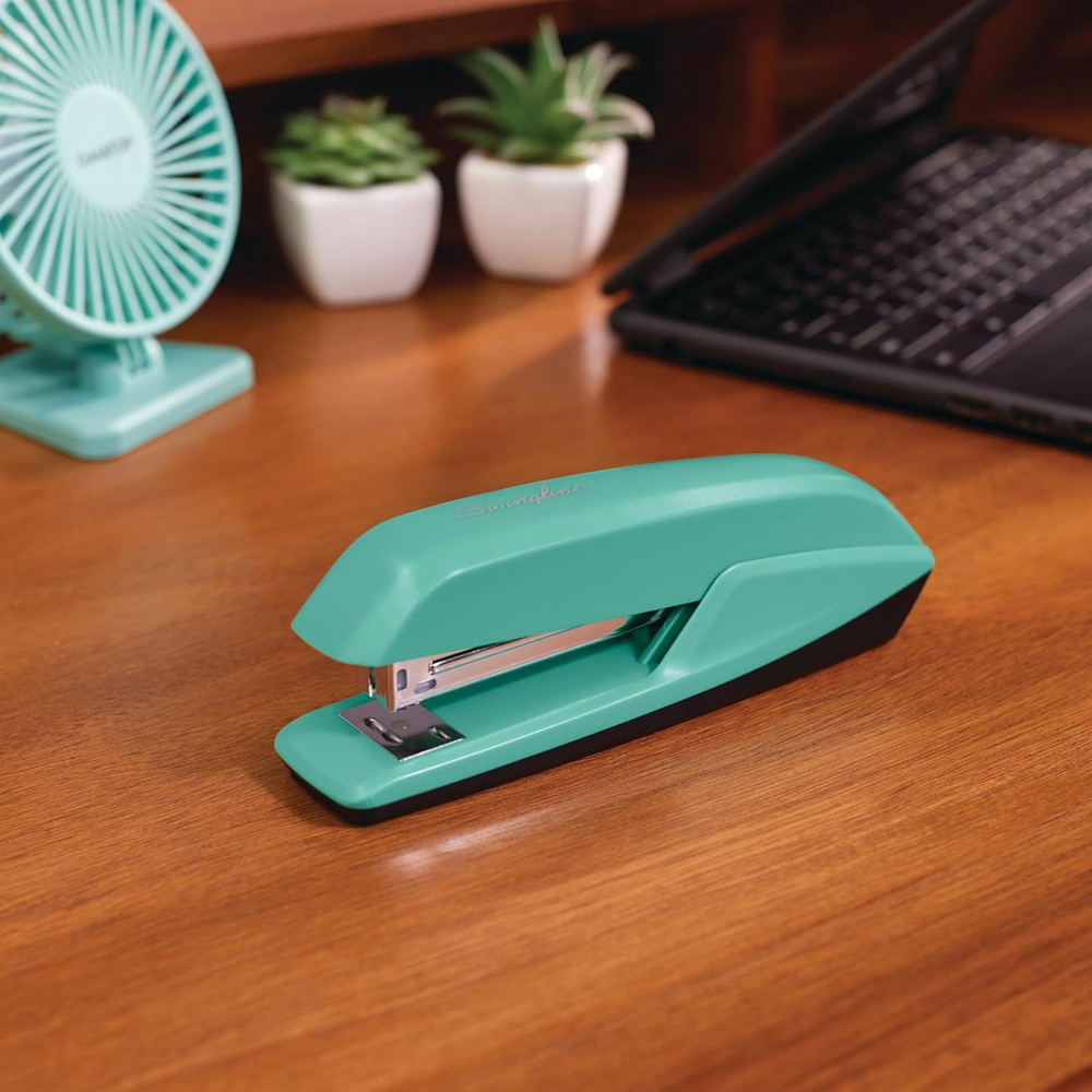Swingline Stapler, 20 Sheet Capacity, 545 Desktop Regular, Spring Green