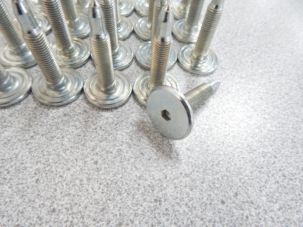 Snow Studs Snowmobile Warthog 1.325" Stud 20 Pack - W1325CS