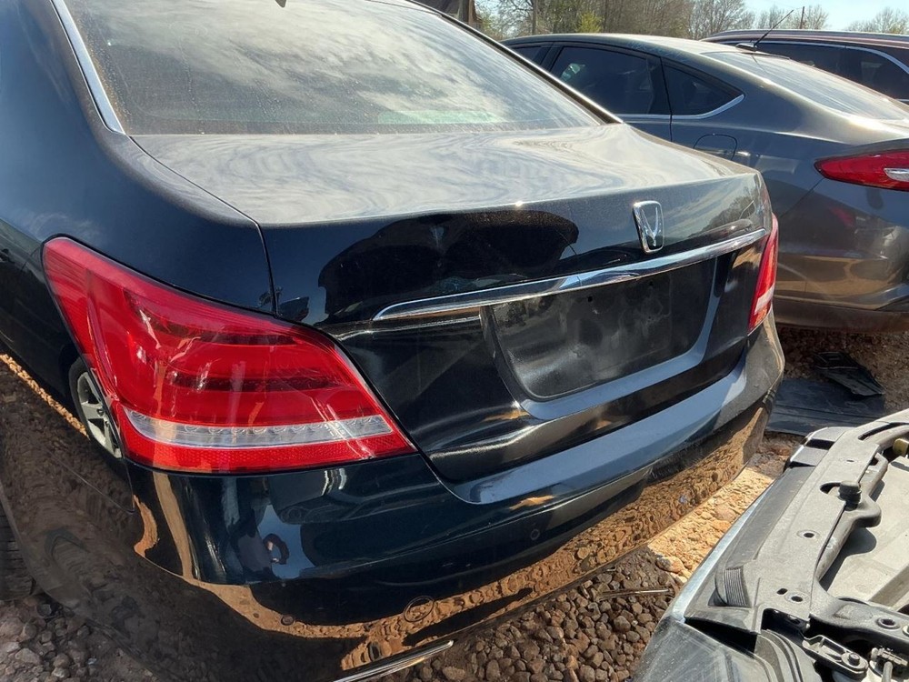Fuse Box Engine Compartment Left Hand Front Fits 14-16 EQUUS 5002199