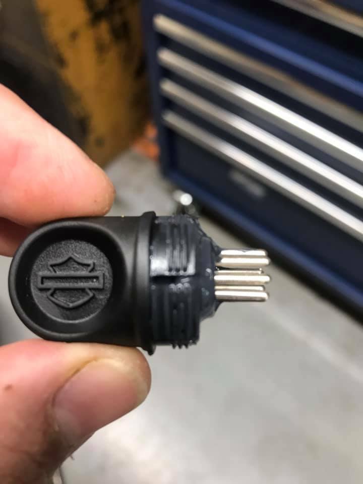 Harley CarPlay adapter