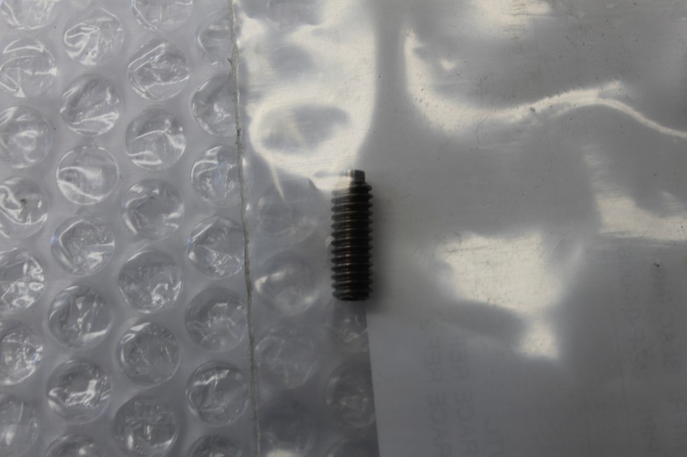 BLAC INC 32-P-04-006-3 SCREW NSNP