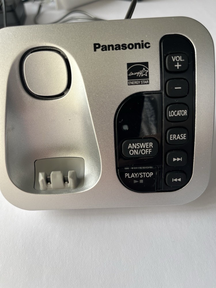 Panasonic cordless phone system with 2 handsets and answering machine.