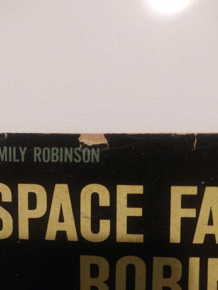 Comic book,space family Robinson, no.1