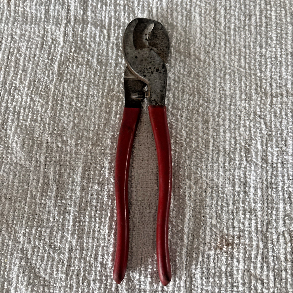 Klein Tools 63050 9-1/2" High Leverage Cable Cutters Pliers