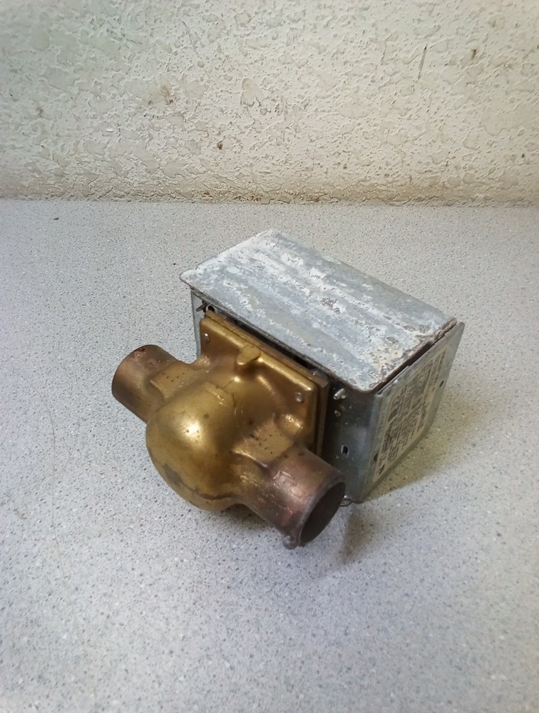 Honeywell V8043F1051 Two Position Zone Valve