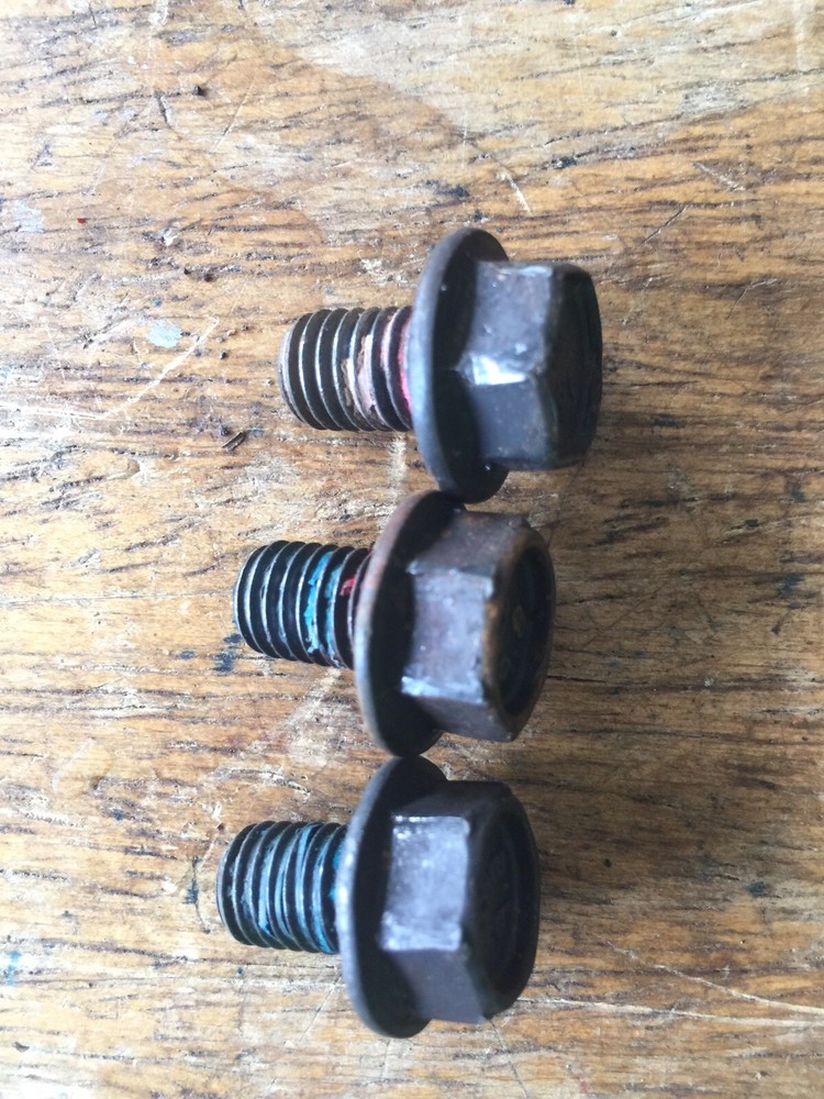 2000 GMC Yukon 5.3L V8 Automatic Torque Converter Bolts