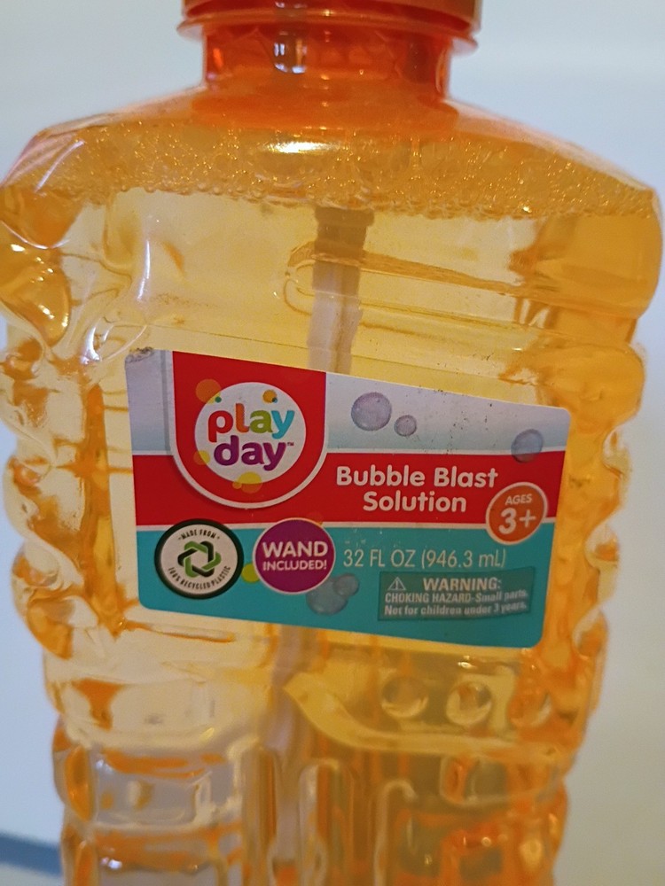 Play Day Bubble Blast Solution (32oz Total)