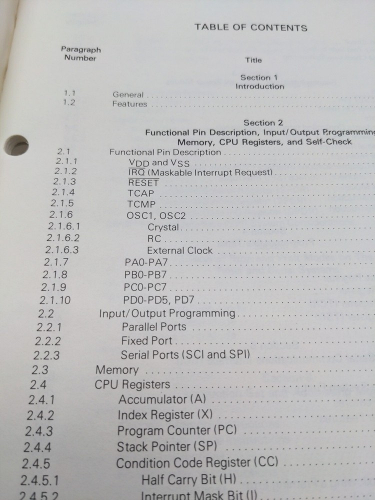 MOTOROLA MC68HC05C4 Semiconductor Chip Advance Information Reference Guide 1983