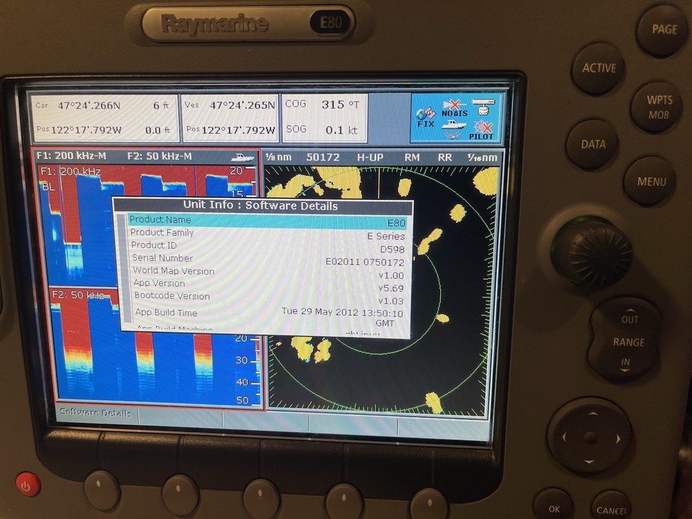Raymarine E80 GPS/Chartplotter/MFD Great Condition with power cable and suncover