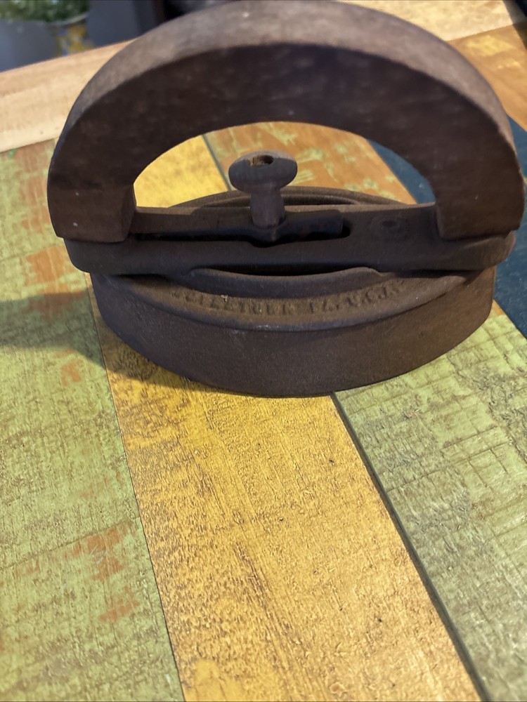 Antique Sad Iron with Detachable Handle