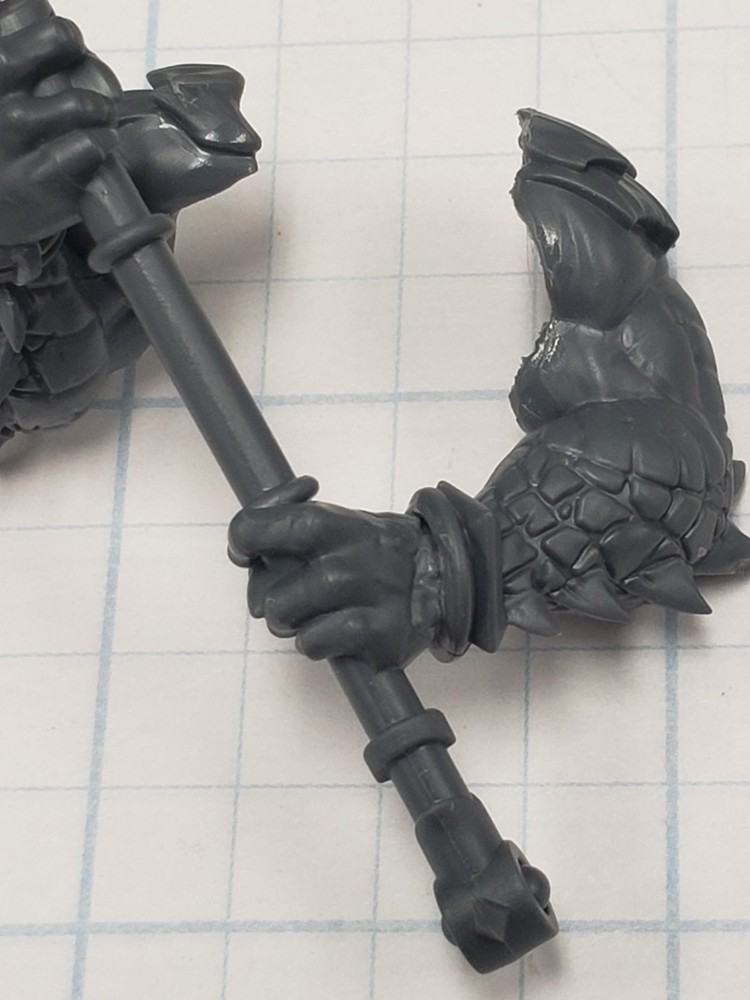 Warhammer Seraphon ARMORY Bits Kroxigor Lizard Scale Arms w Handle ASSEMBLED AR1