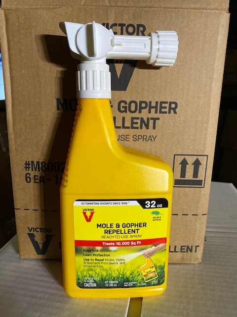 (6 Pack) Victor M8002 Mole & Gopher Repellent Yard Spray, Yellow