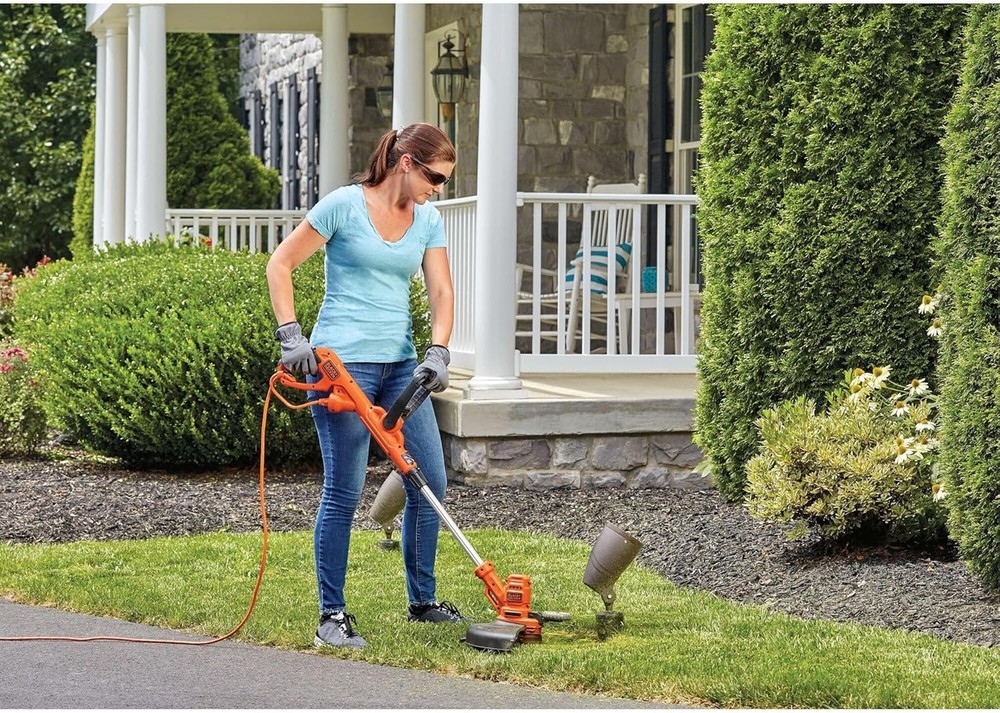BLACK DECKER Weed Wacker W/ Auto Feed 14-Inch 2 in 1 String Trimmer Lawn Edger