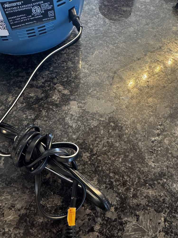 Memorex MKS2115 Portable Karaoke System Blue Silver CD+Graphics Controls