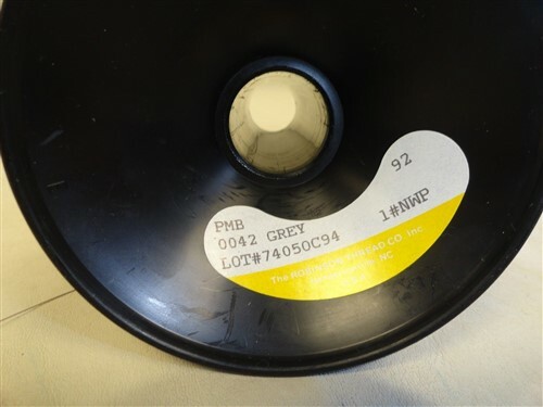ROBINSON POLYESTER SEWING MACHINE THREAD SPOOL 0042 GRAY SIZE 92