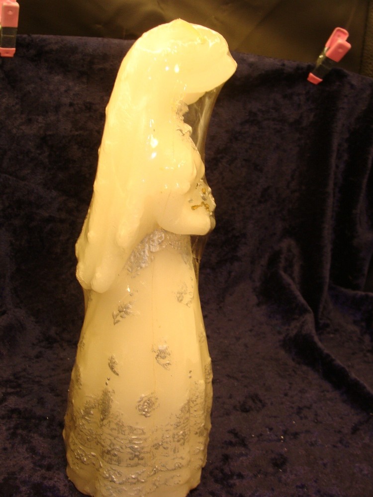 BRIDE CANDLE ~ 10”x4” ~ Excellent Condition ~