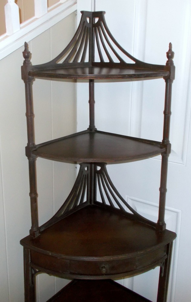 Vtg REGENCY Revival CORNER SHELF ETAGERE Elegant